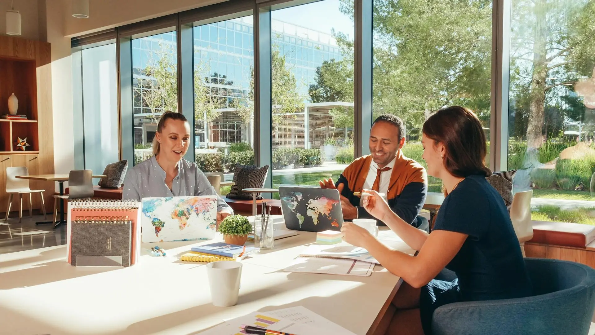 WordPress website laten maken in Dokkum- Praktische, doelgerichte websites voor ondernemers in Dokkum WordPress website laten maken in Dokkum – ondernemers werken samen aan hun website
